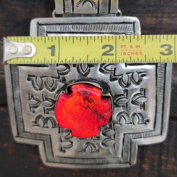 🎄Silver Etched Cross Pendant - Picture 5 of 5